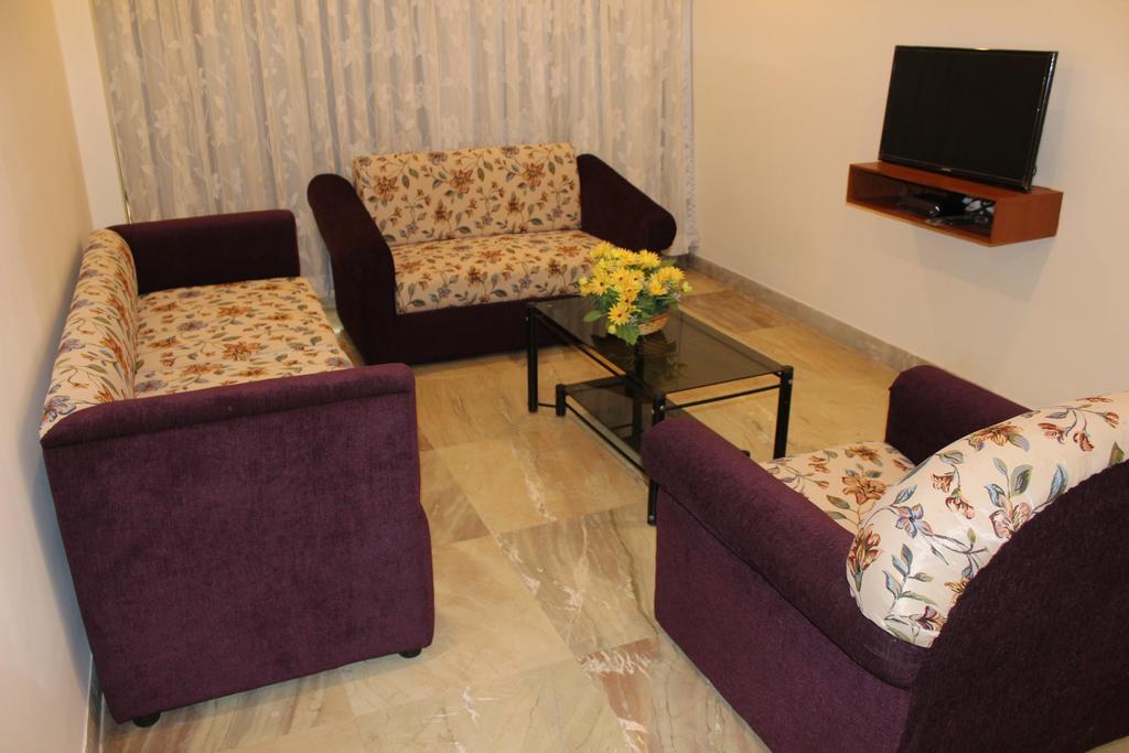 Paramount Inn Sriperumbudur Екстериор снимка