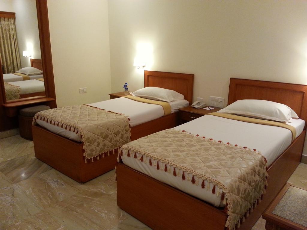 Paramount Inn Sriperumbudur Стая снимка